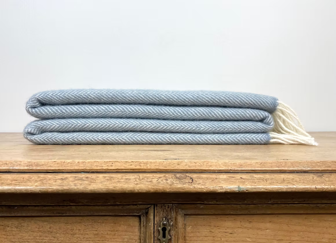 Richmond Throw Sage Green