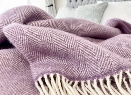 Richmond Throw Soft Mulberry