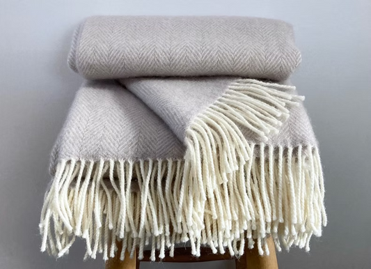 Richmond Throw Natural Barley