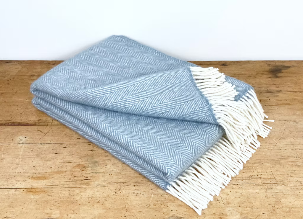 Richmond Throw Sage Green